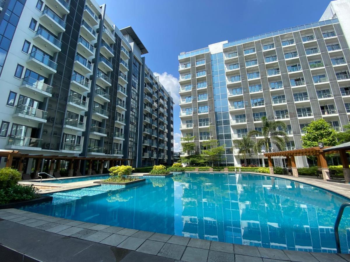 Cozyvilla At 81 Newport Blvd Walk To Naia T3 Marriott & Resorts World Casino & Newport Mall For 5 Pax Free Parking!!!! Pasay Eksteriør billede